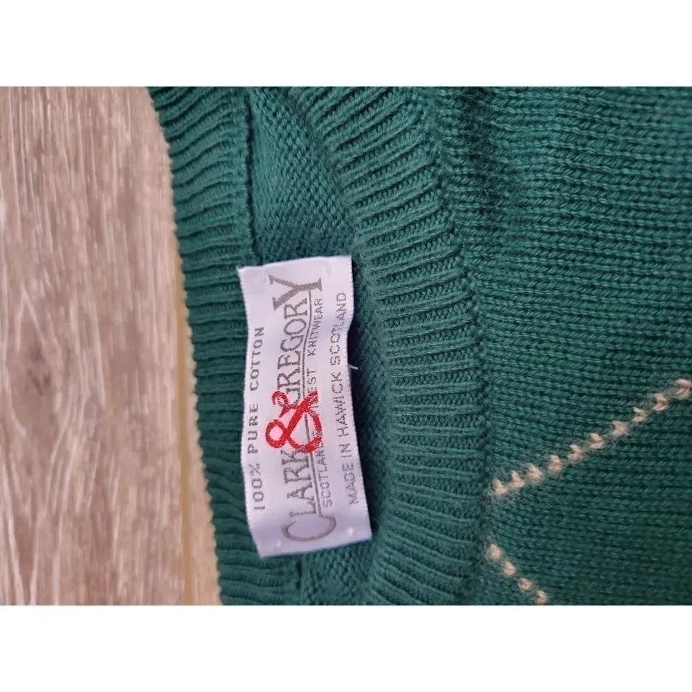 Clark and Gregory Scottish argyle size large 100% cotton green blue and red,  gr